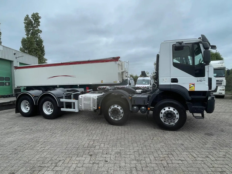 Iveco Trakker 410 PTO RETARDER, 8x4 , 442000 km! - الشاسيه شاحنة: صور 4 Iveco Trakker 410 PTO RETARDER, 8x4 , 442000 km! - الشاسيه شاحنة: صور 4