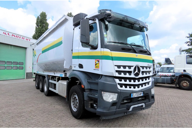 Mercedes-Benz Arocs 3245 8X4 SILO AUGER (FULL TRUCK IS FOR SALE) - شاحنة صهريج: صور 3 Mercedes-Benz Arocs 3245 8X4 SILO AUGER (FULL TRUCK IS FOR SALE) - شاحنة صهريج: صور 3