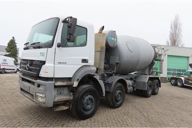 Mercedes-Benz Axor 4140 236540 KM ! BIG AXELS, Manual gearbox, FULL SPRING! 8х4 - شاحنة خلاطة خرسانة: صور 2 Mercedes-Benz Axor 4140 236540 KM ! BIG AXELS, Manual gearbox, FULL SPRING! 8х4 - شاحنة خلاطة خرسانة: صور 2