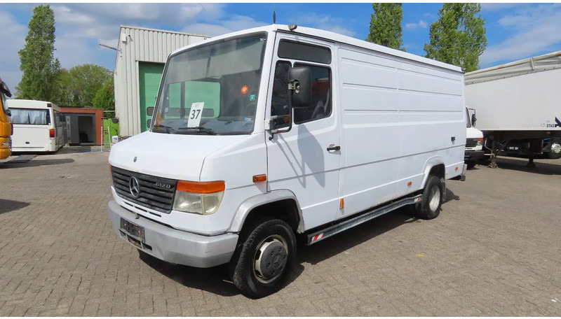 Mercedes-Benz Vario 612 D - فان: صور 1 Mercedes-Benz Vario 612 D - فان: صور 1