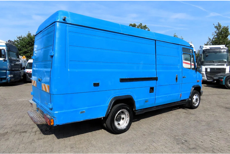 Mercedes-Benz Vario 812D - فان: صور 5 Mercedes-Benz Vario 812D - فان: صور 5