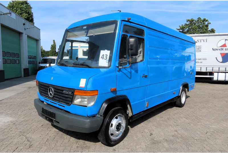 Mercedes-Benz Vario 812D - فان: صور 1 Mercedes-Benz Vario 812D - فان: صور 1