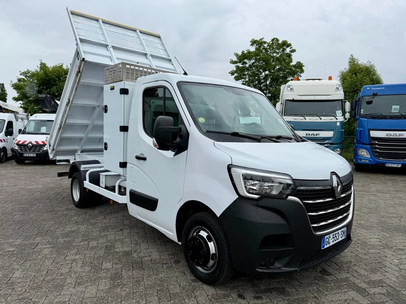 Renault Master 2021 3 seats, Great condition ! EURO 6 - قلاب صغير: صور 1 Renault Master 2021 3 seats, Great condition ! EURO 6 - قلاب صغير: صور 1