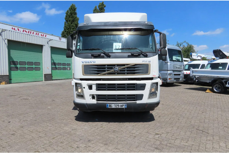 Volvo FM 380 8x4 FULL SPRING. 100% condition! - الشاسيه شاحنة: صور 2 Volvo FM 380 8x4 FULL SPRING. 100% condition! - الشاسيه شاحنة: صور 2