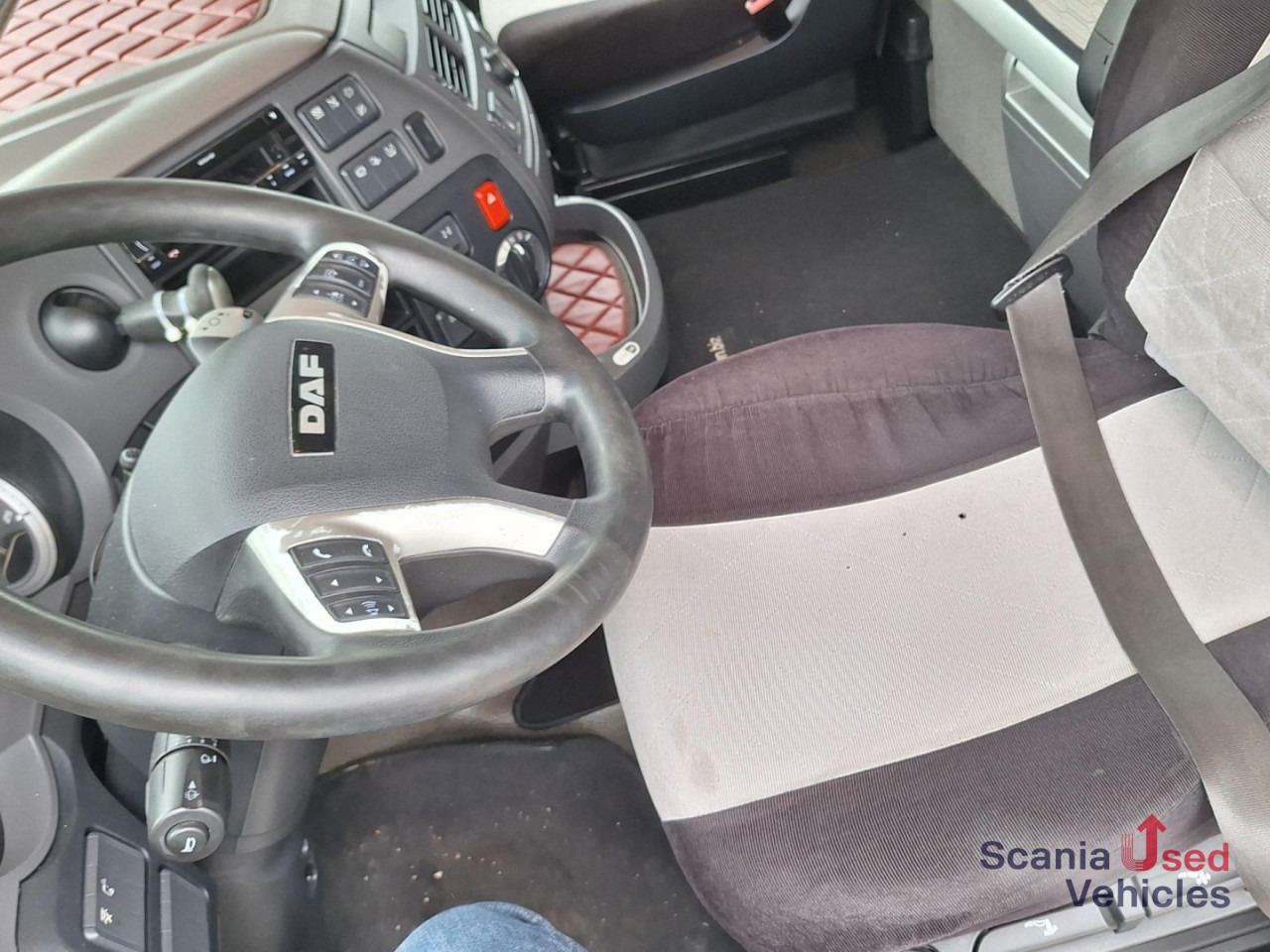 DAF XF 480 6x2 SSC Intarder ! - شاحنات الحاويات/ جسم علوي قابل للتغيير شاحنة: صور 2 DAF XF 480 6x2 SSC Intarder ! - شاحنات الحاويات/ جسم علوي قابل للتغيير شاحنة: صور 2