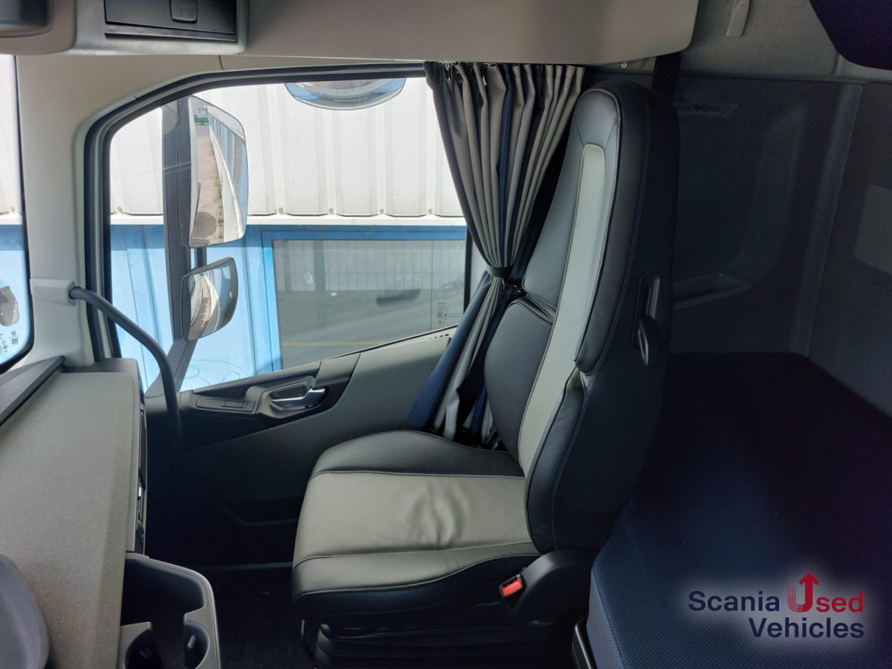 VOLVO FH 500 T4x2 Globetrotter XL - شاحنة جرار: صور 5 VOLVO FH 500 T4x2 Globetrotter XL - شاحنة جرار: صور 5