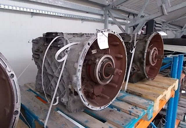 Volvo I-SHIFT AT2612E Volvo FH4 - علبة التروس - شاحنة: صور 1 Volvo I-SHIFT AT2612E Volvo FH4 - علبة التروس - شاحنة: صور 1