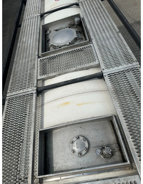 صهريج حاوية CIMC 20FT ISO / 25.020L-1-COMP. / L4BN / UN Portable / T11 / test: 10-2027: صور 15 صهريج حاوية CIMC 20FT ISO / 25.020L-1-COMP. / L4BN / UN Portable / T11 / test: 10-2027: صور 15