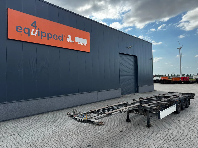 Schmitz Cargobull 45FT HC, Scheibebremsen, Liftachse, vorne + hinten + Stoßstange ausziehbar, NL-Chassis - شاحنات الحاويات/ جسم علوي قابل للتغيير نصف مقطورة: صور 1 Schmitz Cargobull 45FT HC, Scheibebremsen, Liftachse, vorne + hinten + Stoßstange ausziehbar, NL-Chassis - شاحنات الحاويات/ جسم علوي قابل للتغيير نصف مقطورة: صور 1
