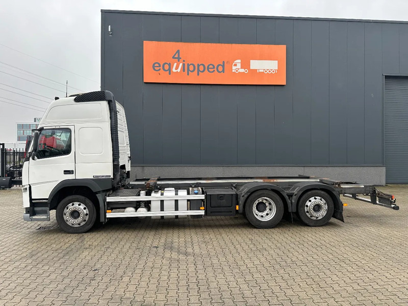 Volvo FM 380 Globetrotter 6x2, ADR (FL, AT, OX), LIFT/STEER, 636.183km - الشاسيه شاحنة: صور 3 Volvo FM 380 Globetrotter 6x2, ADR (FL, AT, OX), LIFT/STEER, 636.183km - الشاسيه شاحنة: صور 3