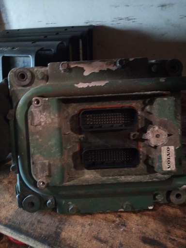 EDC VOLVO FH460 D13C460 20995620 P04 - كتلة التحكم - شاحنة: صور 2 EDC VOLVO FH460 D13C460 20995620 P04 - كتلة التحكم - شاحنة: صور 2