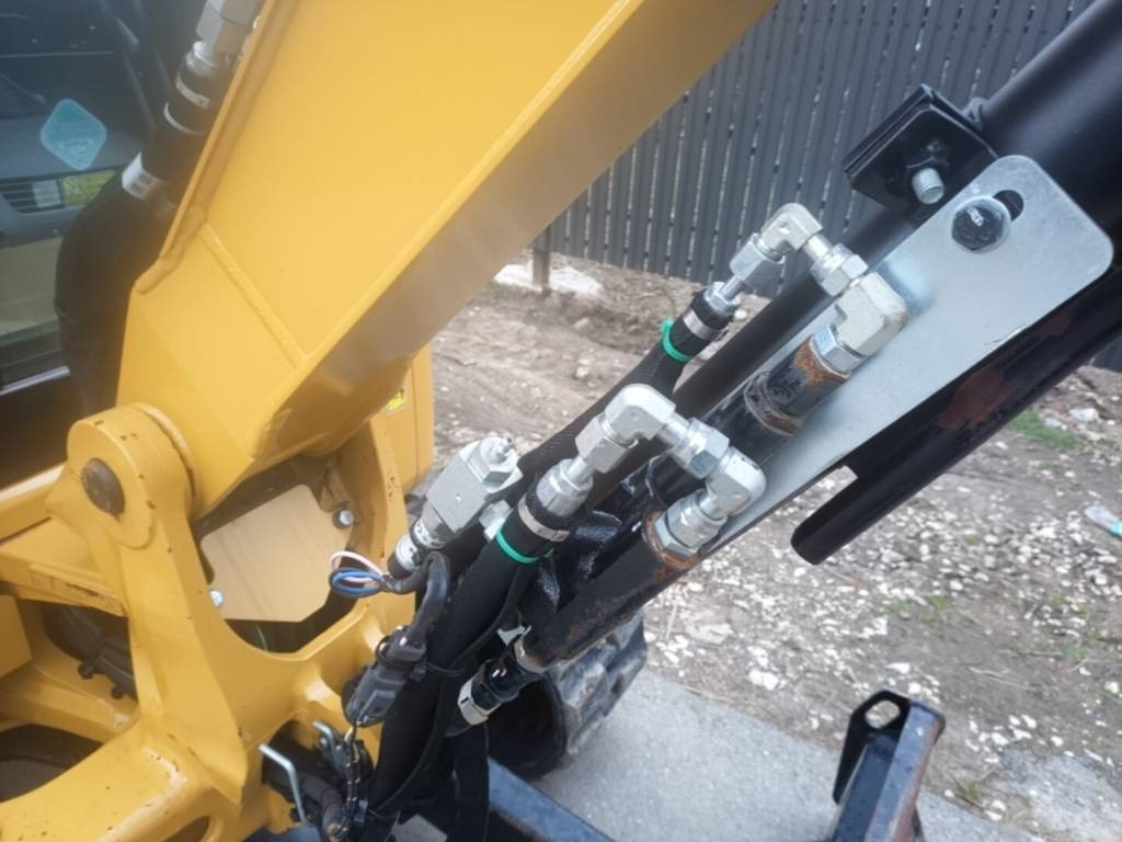 حفارات زحافة CATERPILLAR 303 ECR: صور 7