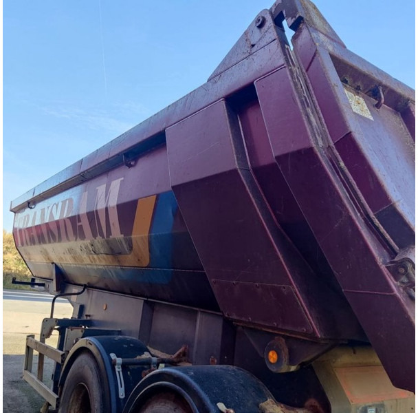 DMC - قلابة نصف مقطورة: صور 5 DMC - قلابة نصف مقطورة: صور 5