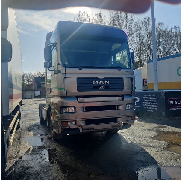 MAN TGA 18 430 - شاحنة جرار: صور 2 MAN TGA 18 430 - شاحنة جرار: صور 2