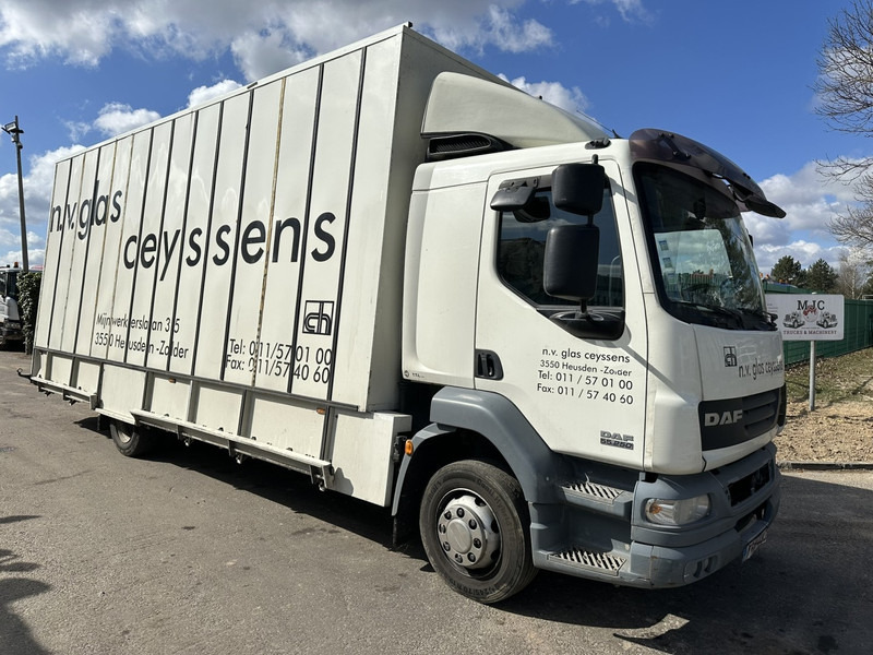 DAF LF 55.250 12T - GLASTRANSPORT / GLASRESTEEL - AIR SUSPENSION - EURO 4 - BELGIAN REGISTRATION - شاحنة: صور 1 DAF LF 55.250 12T - GLASTRANSPORT / GLASRESTEEL - AIR SUSPENSION - EURO 4 - BELGIAN REGISTRATION - شاحنة: صور 1