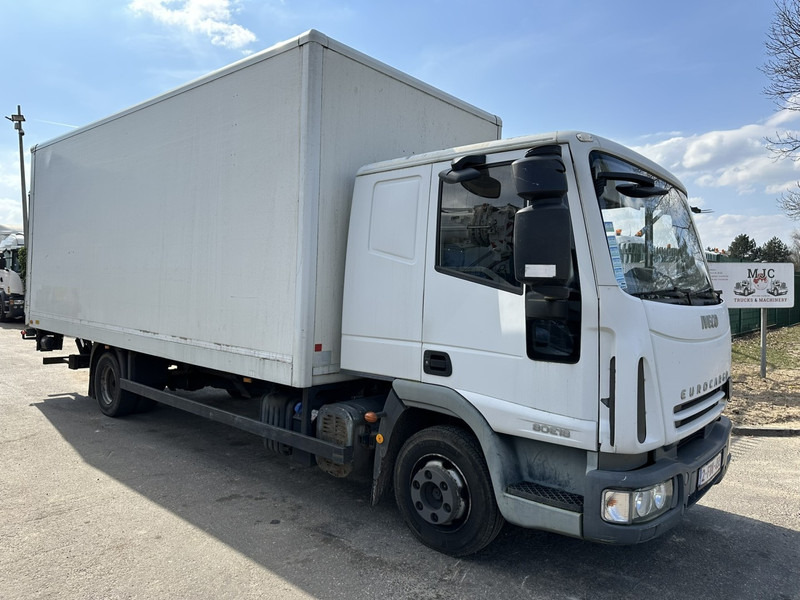 Iveco EUROCARGO 80E18 CLOSED BOX 6m00 x 2m49 x 2m37 - EURO 5 - *176.000km* - TAILLIFT - MANUAL - BE TRUCK - بصندوق مغلق شاحنة: صور 1 Iveco EUROCARGO 80E18 CLOSED BOX 6m00 x 2m49 x 2m37 - EURO 5 - *176.000km* - TAILLIFT - MANUAL - BE TRUCK - بصندوق مغلق شاحنة: صور 1