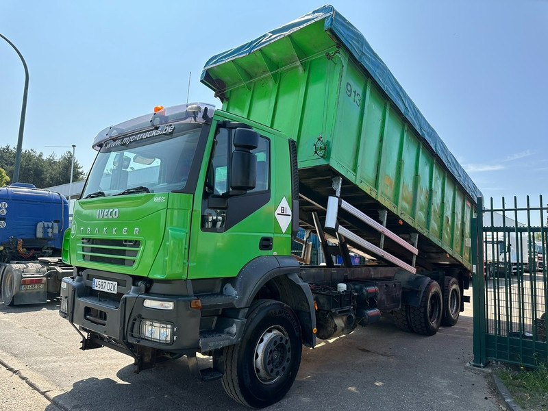 Iveco TRAKKER 310 6x4 STEEL TIPPER / KIPPER 35m³ - MANUAL ZF - BIG AXLES / HUB REDUCTION - STEEL SPRING / BLATT / LAMES - قلابات: صور 3 Iveco TRAKKER 310 6x4 STEEL TIPPER / KIPPER 35m³ - MANUAL ZF - BIG AXLES / HUB REDUCTION - STEEL SPRING / BLATT / LAMES - قلابات: صور 3