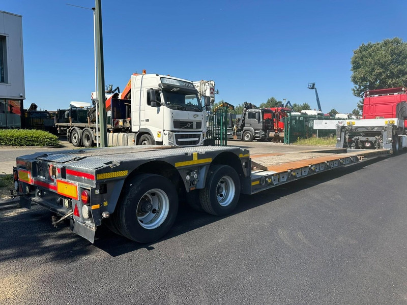 Kässbohrer LB2 48T - LOWBED - TIEFBETT / REMOVABLE NECK - ABNEHMBARE SCHWANENHALS - HYDR STEERING AXLES / LENKACHSEN - BPW - عربة مسطحة منخفضة نصف مقطورة: صور 2 Kässbohrer LB2 48T - LOWBED - TIEFBETT / REMOVABLE NECK - ABNEHMBARE SCHWANENHALS - HYDR STEERING AXLES / LENKACHSEN - BPW - عربة مسطحة منخفضة نصف مقطورة: صور 2