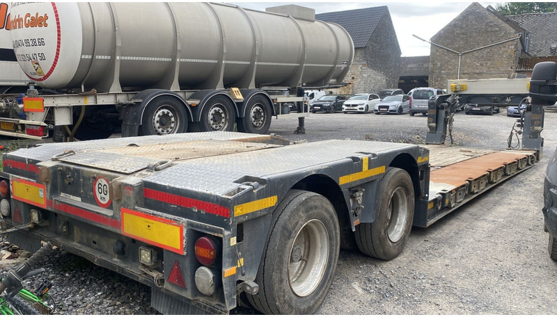 Kässbohrer LB2 48T - LOWBED - TIEFBETT / REMOVABLE NECK - ABNEHMBARE SCHWANENHALS - HYDR STEERING AXLES / LENKACHSEN - BPW - عربة مسطحة منخفضة نصف مقطورة: صور 2 Kässbohrer LB2 48T - LOWBED - TIEFBETT / REMOVABLE NECK - ABNEHMBARE SCHWANENHALS - HYDR STEERING AXLES / LENKACHSEN - BPW - عربة مسطحة منخفضة نصف مقطورة: صور 2