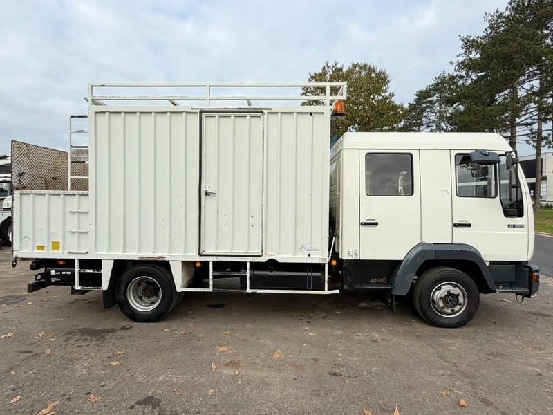 MAN 10.225 LC CLOSED BOX / KOFFER - DOKA - MANUAL GEARBOX - *344.000km* - STEEL SPRING / BLATT / LAMES - BE TRUCK - بصندوق مغلق شاحنة: صور 4 MAN 10.225 LC CLOSED BOX / KOFFER - DOKA - MANUAL GEARBOX - *344.000km* - STEEL SPRING / BLATT / LAMES - BE TRUCK - بصندوق مغلق شاحنة: صور 4