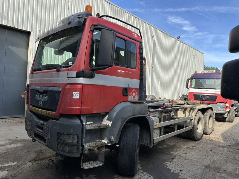 MAN TGA 26.400 6x4 AJK 20T - 5430mm - MANUAL GEARBOX - STEEL SPRING / BLATT - BIG AXLES / AP ACHSEN - شاحنة ذات الخطاف: صور 4 MAN TGA 26.400 6x4 AJK 20T - 5430mm - MANUAL GEARBOX - STEEL SPRING / BLATT - BIG AXLES / AP ACHSEN - شاحنة ذات الخطاف: صور 4