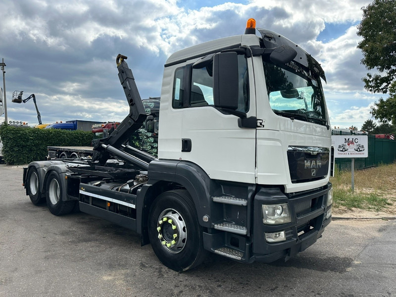 MAN TGS 28.360 6x2 HOOKLIFT 21T HIAB MULTILIFT XR21-S51 - LIFT AXLE - BE TRUCK - شاحنة ذات الخطاف: صور 1 MAN TGS 28.360 6x2 HOOKLIFT 21T HIAB MULTILIFT XR21-S51 - LIFT AXLE - BE TRUCK - شاحنة ذات الخطاف: صور 1