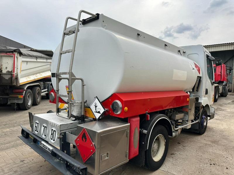Renault MIDLUM 150 FUEL TANKER / CITERNE MAZOUT - 6500L - 3 COMPARTIMENTS - *ENGINE PROBLEM* - شاحنة صهريج: صور 3 Renault MIDLUM 150 FUEL TANKER / CITERNE MAZOUT - 6500L - 3 COMPARTIMENTS - *ENGINE PROBLEM* - شاحنة صهريج: صور 3