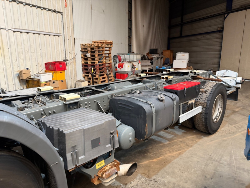 Scania P310 4x2 CHASSIS - ADR (ex tanker) - *322.000km* - AIR SUSPENSION - MANUAL - BE TRUCK - الشاسيه شاحنة: صور 5 Scania P310 4x2 CHASSIS - ADR (ex tanker) - *322.000km* - AIR SUSPENSION - MANUAL - BE TRUCK - الشاسيه شاحنة: صور 5