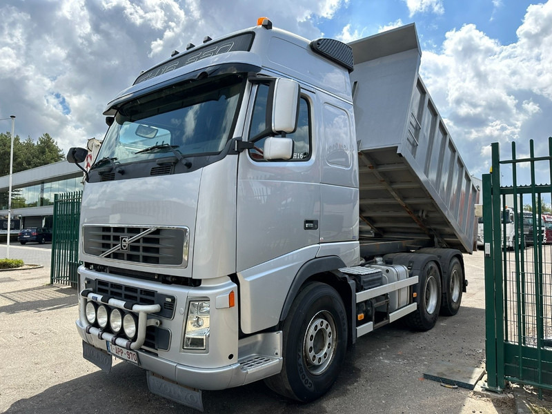 Volvo FH 550 6X4 100T TRACTOR + TIPPER - DOUBLE SYSTEM / WISSELSYSTEEM / DOUBLE PVA - RETARDER - HUB REDUCTION - BE TRUCK - شاحنة جرار: صور 4 Volvo FH 550 6X4 100T TRACTOR + TIPPER - DOUBLE SYSTEM / WISSELSYSTEEM / DOUBLE PVA - RETARDER - HUB REDUCTION - BE TRUCK - شاحنة جرار: صور 4