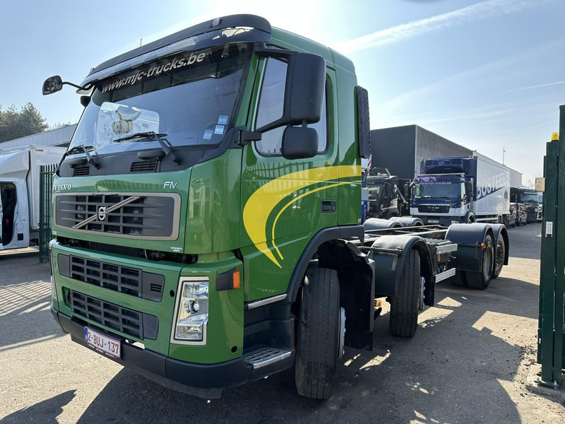 Volvo FM 340 8x2 CHASSIS (7m35) - LIFT+STEERING AXLE - MANUAL GEARBOX - EURO 3 - TÜV 05/2025 - BE TRUCK - الشاسيه شاحنة: صور 4 Volvo FM 340 8x2 CHASSIS (7m35) - LIFT+STEERING AXLE - MANUAL GEARBOX - EURO 3 - TÜV 05/2025 - BE TRUCK - الشاسيه شاحنة: صور 4