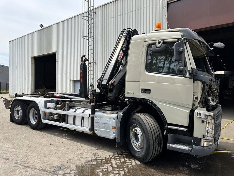 Volvo FM 370 6x2 HOOKLIFT 21T + CRANE HIAB 144 E-4 HIDUO - ENGINE / GEARBOX OK - CHASSIS OK - RUNNING + DRIVING - BE TRUCK - شاحنة ذات الخطاف, شاحنة كرين: صور 1 Volvo FM 370 6x2 HOOKLIFT 21T + CRANE HIAB 144 E-4 HIDUO - ENGINE / GEARBOX OK - CHASSIS OK - RUNNING + DRIVING - BE TRUCK - شاحنة ذات الخطاف, شاحنة كرين: صور 1
