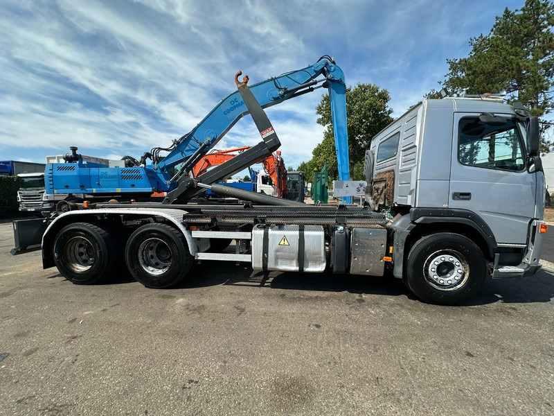 Volvo FM 400 6x4 HOOKLIFT / HAAKARM WAF 20T - EURO 5 - MANUAL - BLADVERING / STEEL SUSPENSION - TÜV 02/2026 - BE TRUCK - شاحنة ذات الخطاف: صور 4 Volvo FM 400 6x4 HOOKLIFT / HAAKARM WAF 20T - EURO 5 - MANUAL - BLADVERING / STEEL SUSPENSION - TÜV 02/2026 - BE TRUCK - شاحنة ذات الخطاف: صور 4