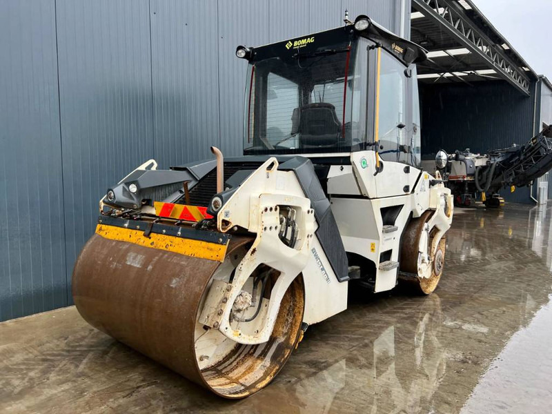 Bomag BW151AD-5 - مدحلة: صور 4 Bomag BW151AD-5 - مدحلة: صور 4