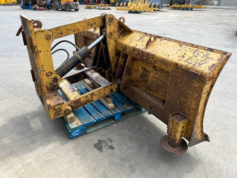 Cat 12H / 120M / 120H / 140G / 140H / 140K / 140M / 14 - شفرة الجرافة - آلات البناء: صور 3 Cat 12H / 120M / 120H / 140G / 140H / 140K / 140M / 14 - شفرة الجرافة - آلات البناء: صور 3