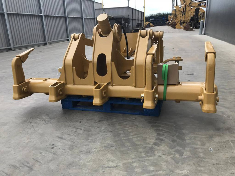 Cat 140M3 - ملحقات - آلات البناء: صور 4 Cat 140M3 - ملحقات - آلات البناء: صور 4
