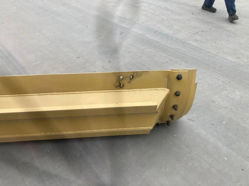Cat 160M2 Moldboard - شفرة الجرافة - آلات البناء: صور 3 Cat 160M2 Moldboard - شفرة الجرافة - آلات البناء: صور 3