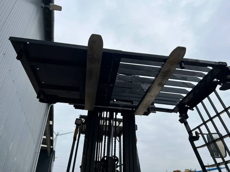 Cat 312D / 315D / 319D / 320D / 324D / 329D / 330D / 3 - الكابينة والداخلية - آلات البناء: صور 5 Cat 312D / 315D / 319D / 320D / 324D / 329D / 330D / 3 - الكابينة والداخلية - آلات البناء: صور 5
