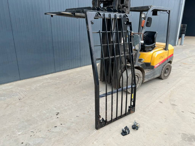 Cat 312D / 315D / 319D / 320D / 324D / 329D / 330D / 3 - الكابينة والداخلية - آلات البناء: صور 1 Cat 312D / 315D / 319D / 320D / 324D / 329D / 330D / 3 - الكابينة والداخلية - آلات البناء: صور 1