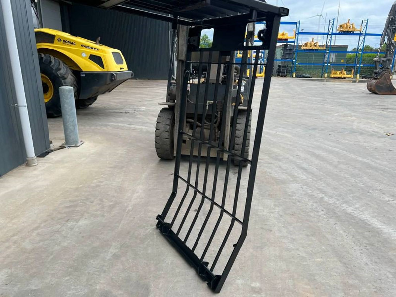 Cat 318C Guard - الكابينة والداخلية - آلات البناء: صور 3 Cat 318C Guard - الكابينة والداخلية - آلات البناء: صور 3