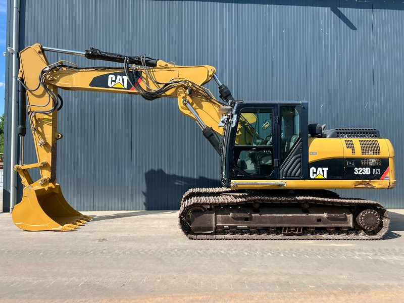 Cat 323D LN VA - حفارات زحافة: صور 2 Cat 323D LN VA - حفارات زحافة: صور 2