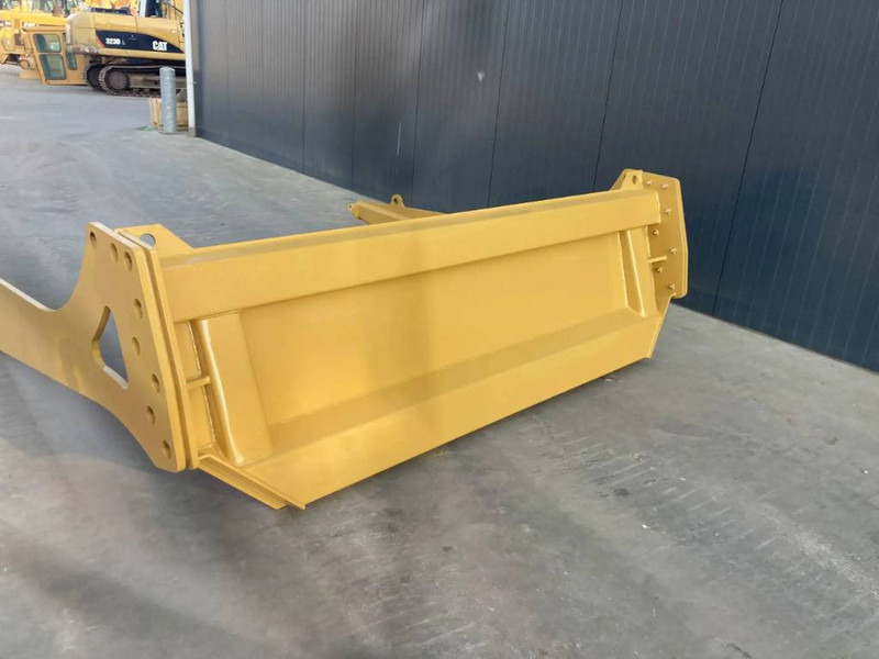 Cat 730 NG - باب خلفي للشحن - آلات البناء: صور 3 Cat 730 NG - باب خلفي للشحن - آلات البناء: صور 3
