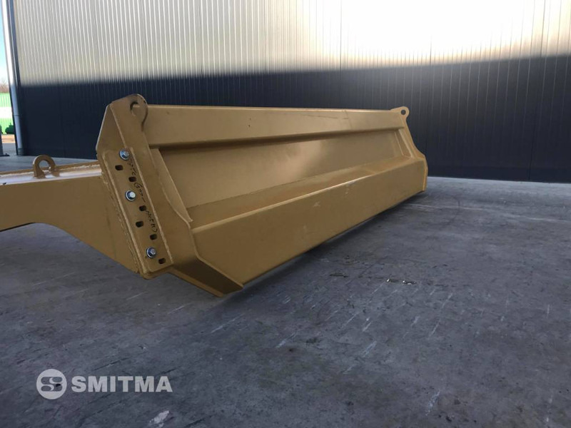 Cat 735C - باب خلفي للشحن - آلات البناء: صور 2 Cat 735C - باب خلفي للشحن - آلات البناء: صور 2