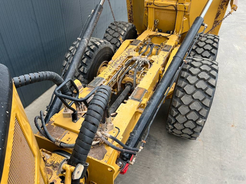 Cat 745 04A - New Tires - شاحنة مفصلية: صور 2 Cat 745 04A - New Tires - شاحنة مفصلية: صور 2