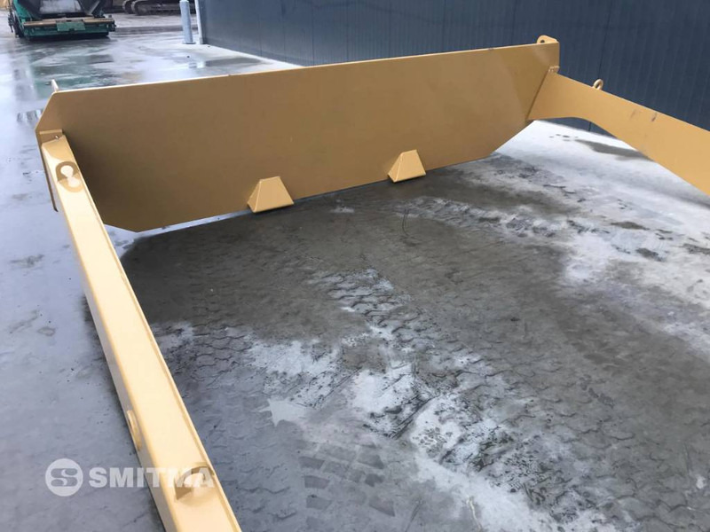 Cat 745 - باب خلفي للشحن - آلات البناء: صور 4 Cat 745 - باب خلفي للشحن - آلات البناء: صور 4