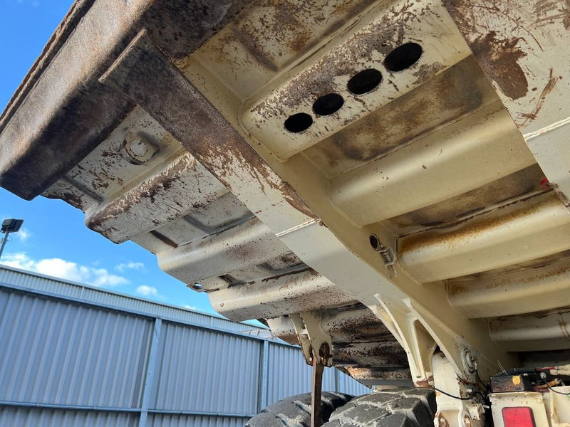 Cat 772 - شاحنة قلابة للمحاجر: صور 5 Cat 772 - شاحنة قلابة للمحاجر: صور 5