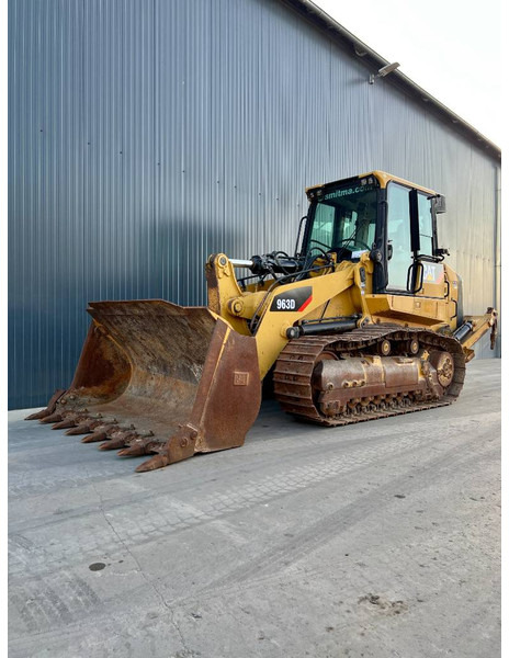 اللودر المجنزر Cat 963D: صور 1