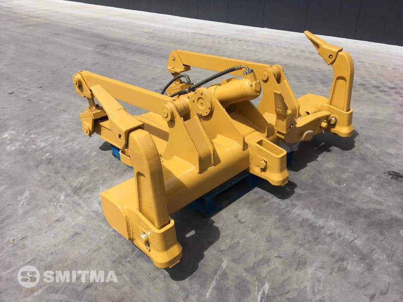 Cat D5H - ملحقات - آلات البناء: صور 2 Cat D5H - ملحقات - آلات البناء: صور 2