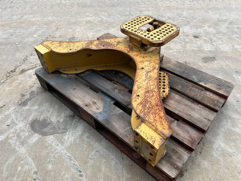 Cat D6N / D6M - ملحقات - آلات البناء: صور 2 Cat D6N / D6M - ملحقات - آلات البناء: صور 2