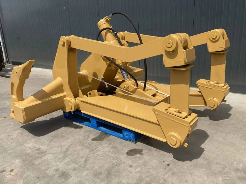 Cat D6T2 - ملحقات - آلات البناء: صور 4 Cat D6T2 - ملحقات - آلات البناء: صور 4