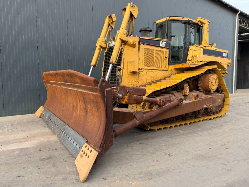 Cat D8R SERIES II - بلدوزر: صور 1 Cat D8R SERIES II - بلدوزر: صور 1